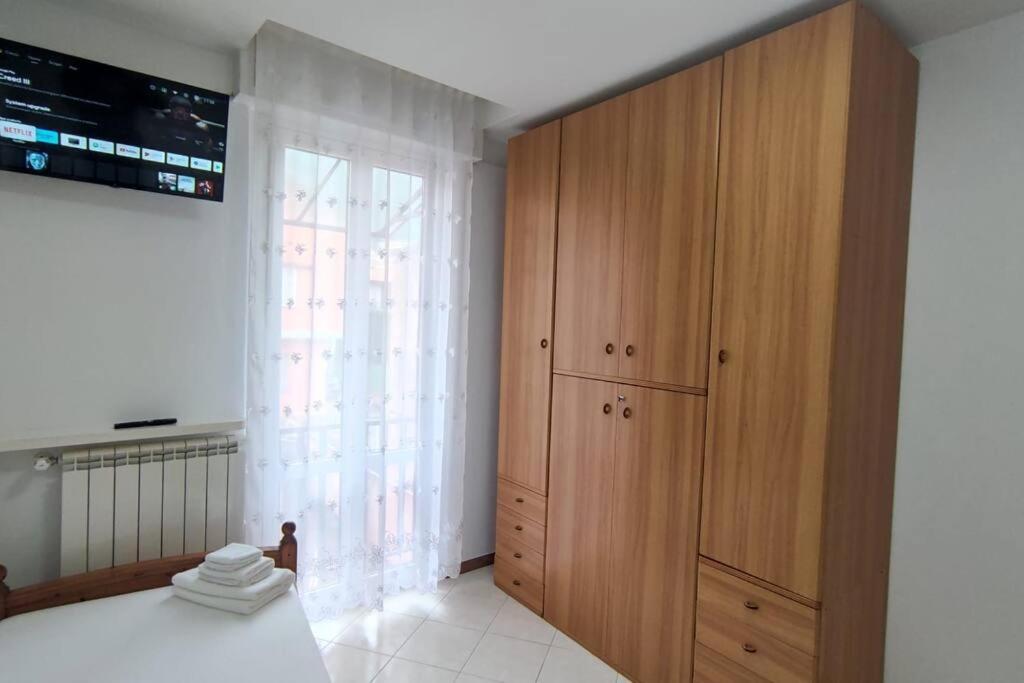 Elegante Alloggio Zona Storica Lecco Exteriör bild